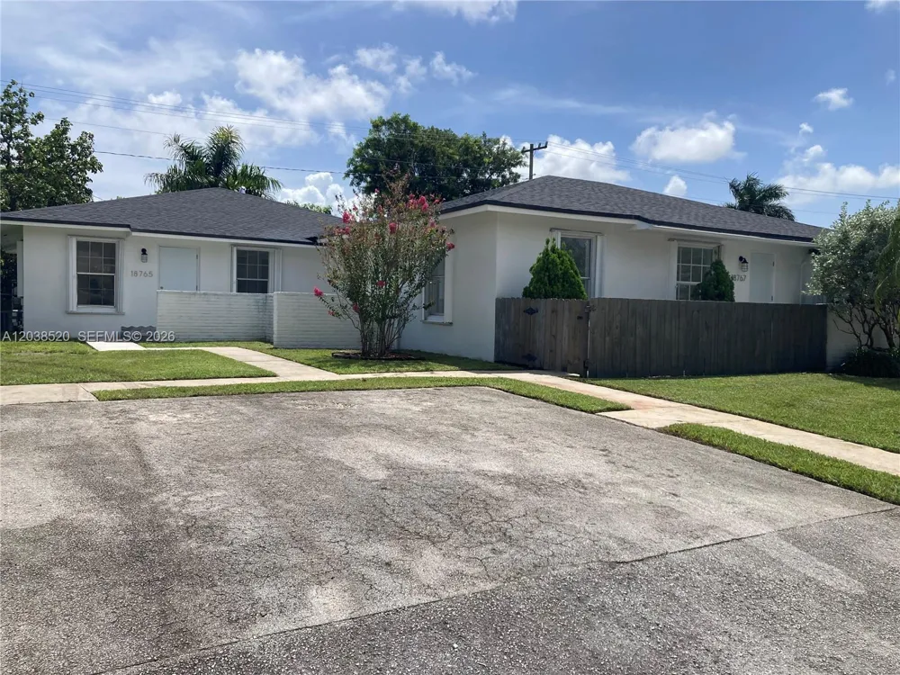 18765 SW 100th Ave #18765 Cutler Bay, FL 33157
