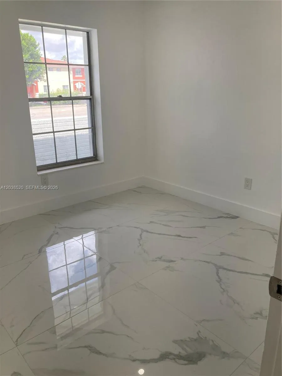 18765 SW 100th Ave #18765 Cutler Bay, FL 33157