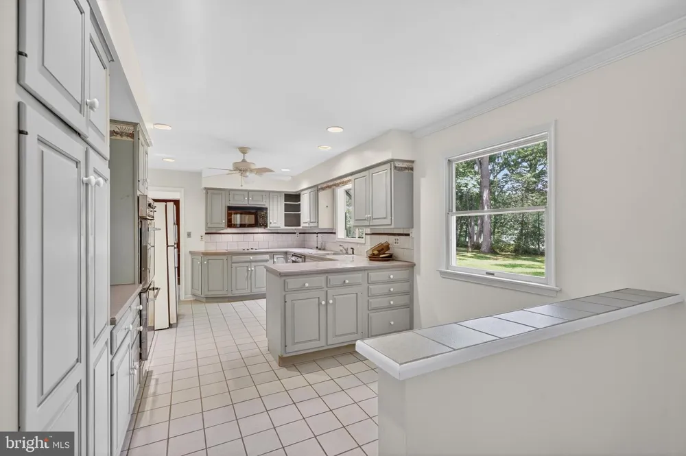 700 HOLLY DRIVE Annapolis, MD 21409