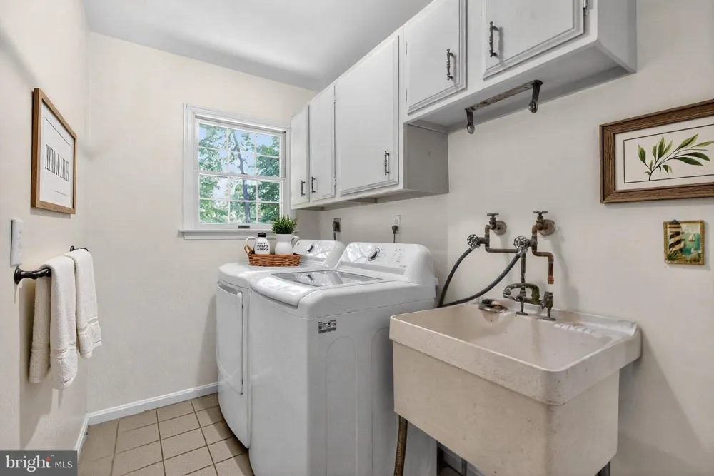 700 HOLLY DRIVE Annapolis, MD 21409