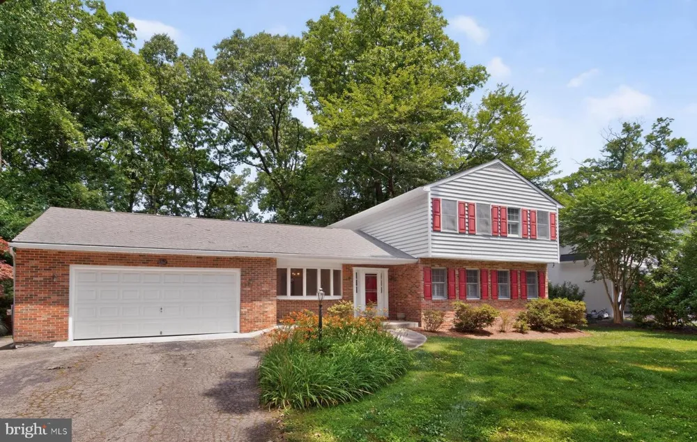 700 HOLLY DRIVE Annapolis, MD 21409