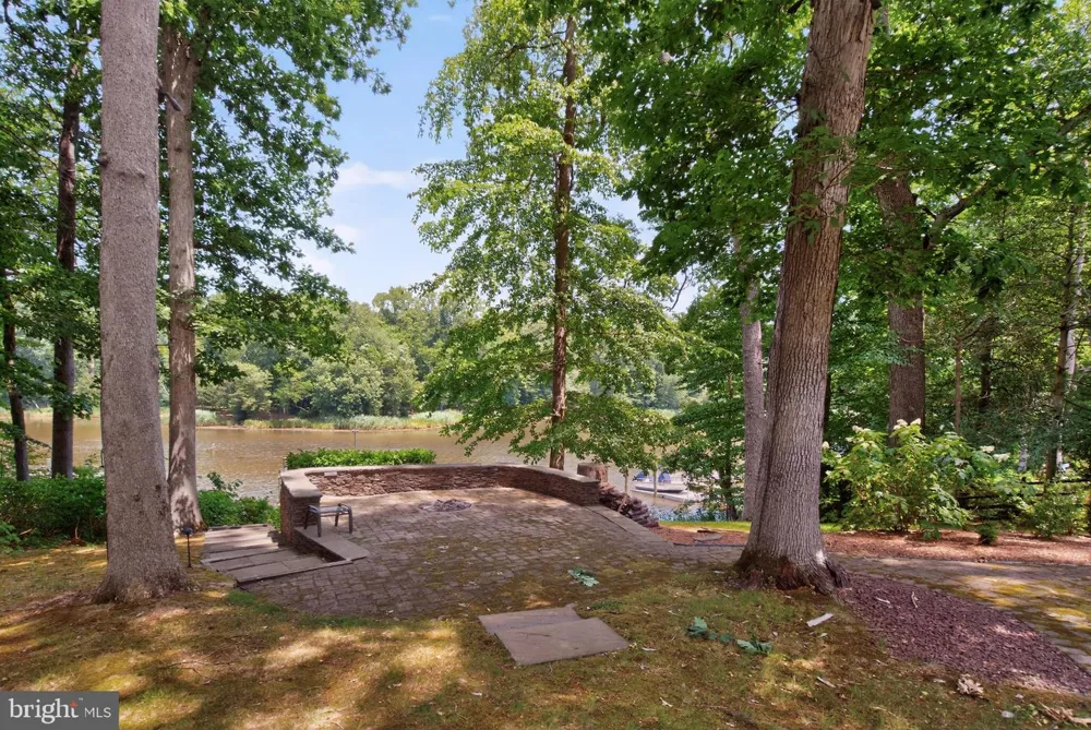 700 HOLLY DRIVE Annapolis, MD 21409