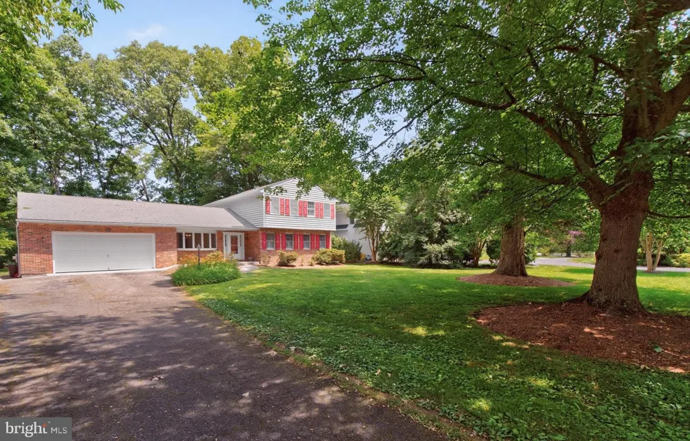 700 HOLLY DRIVE Annapolis, MD 21409