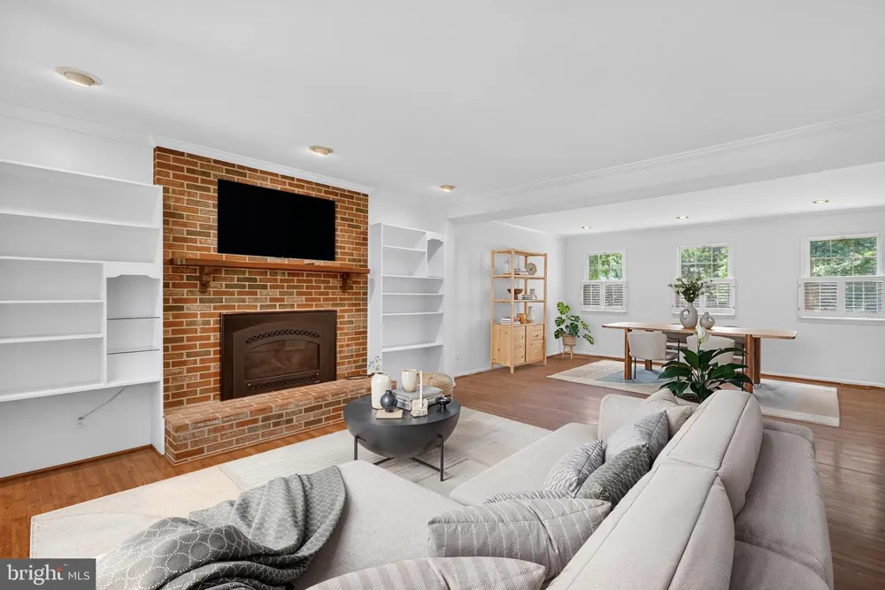 700 HOLLY DRIVE Annapolis, MD 21409