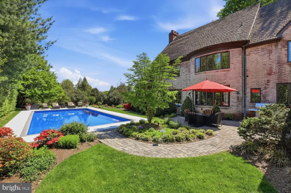 158 WILSON DRIVE Lancaster, PA 17603