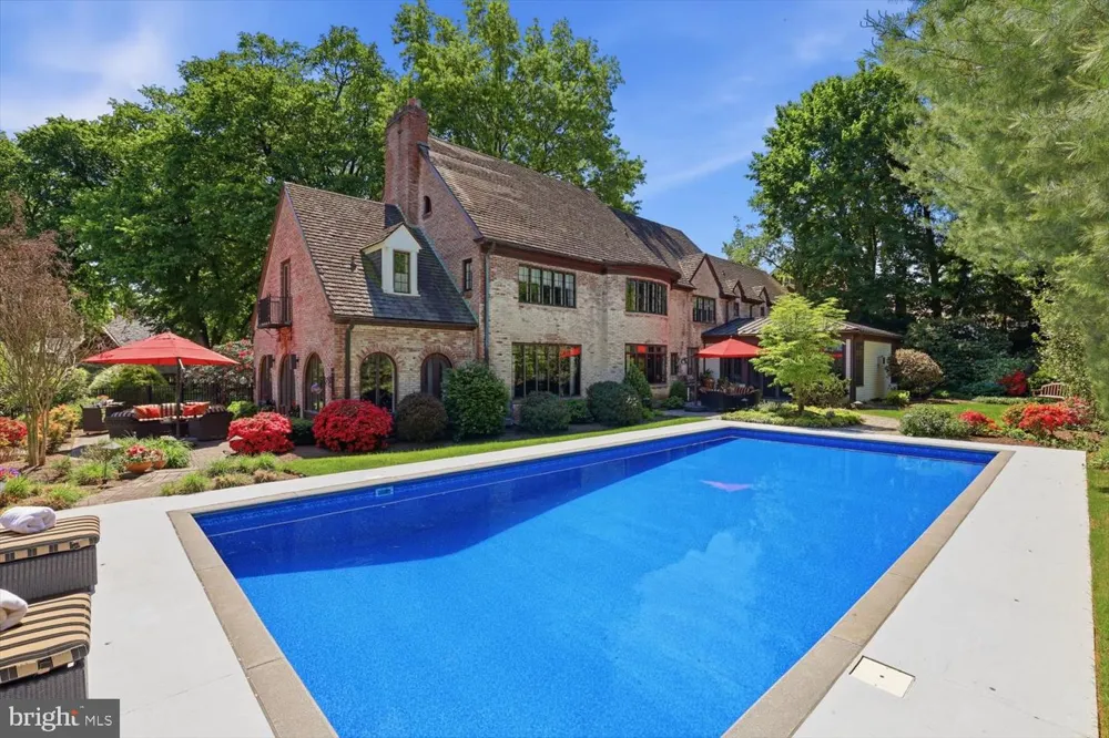 158 WILSON DRIVE Lancaster, PA 17603
