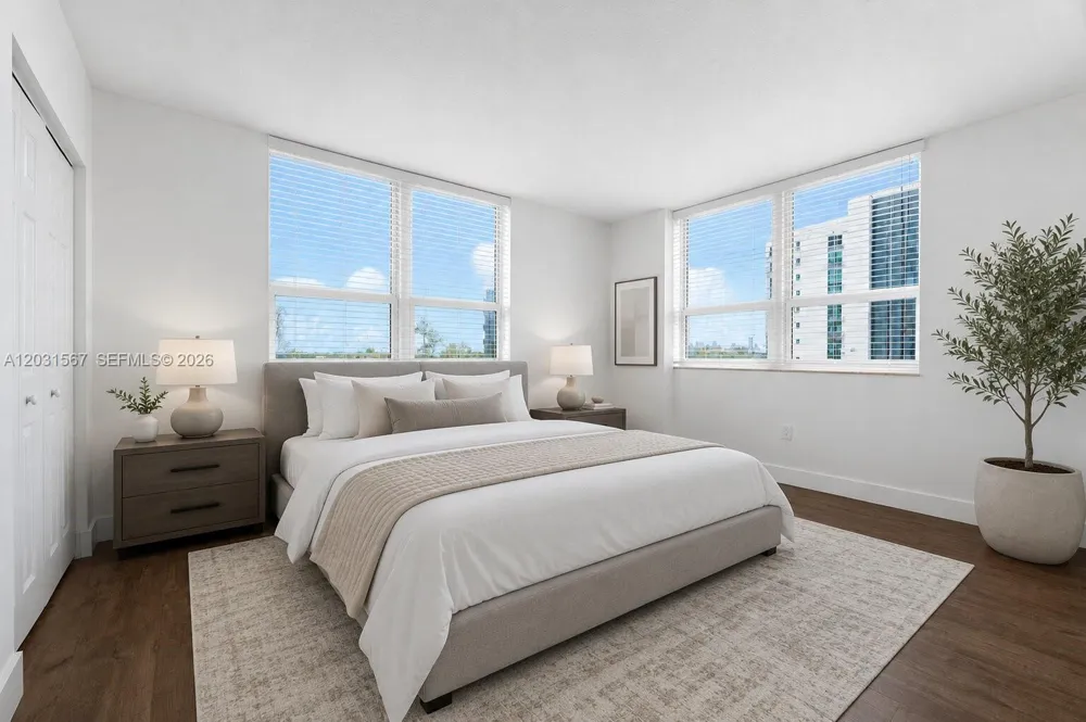 3232 SW 22nd Ter #802 Miami, FL 33145