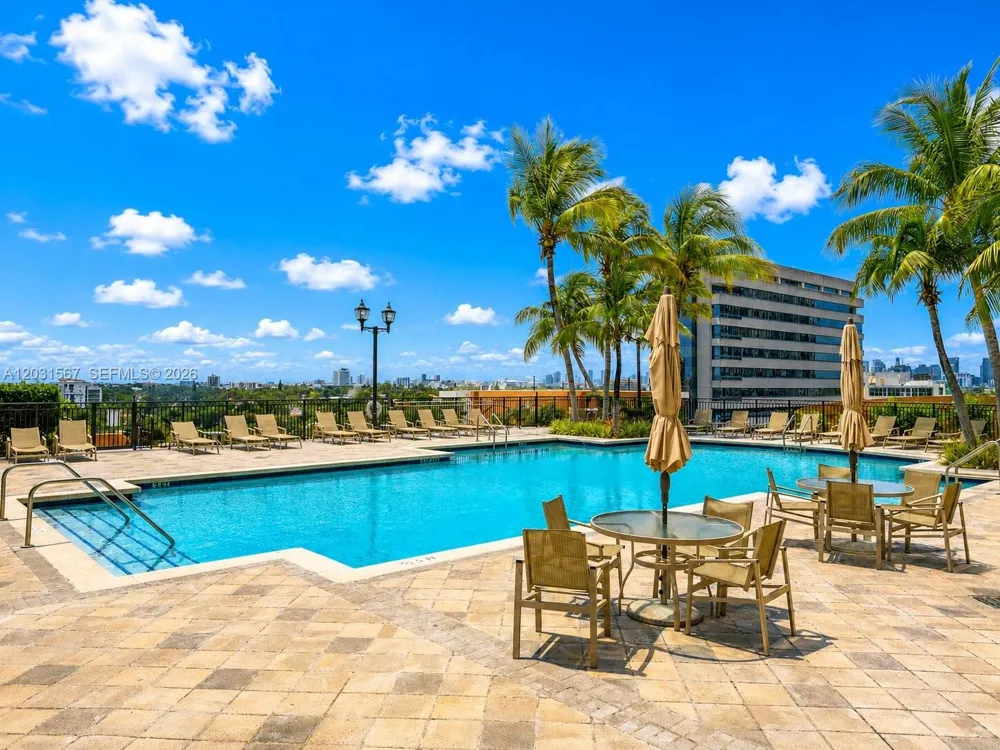 3232 SW 22nd Ter #802 Miami, FL 33145
