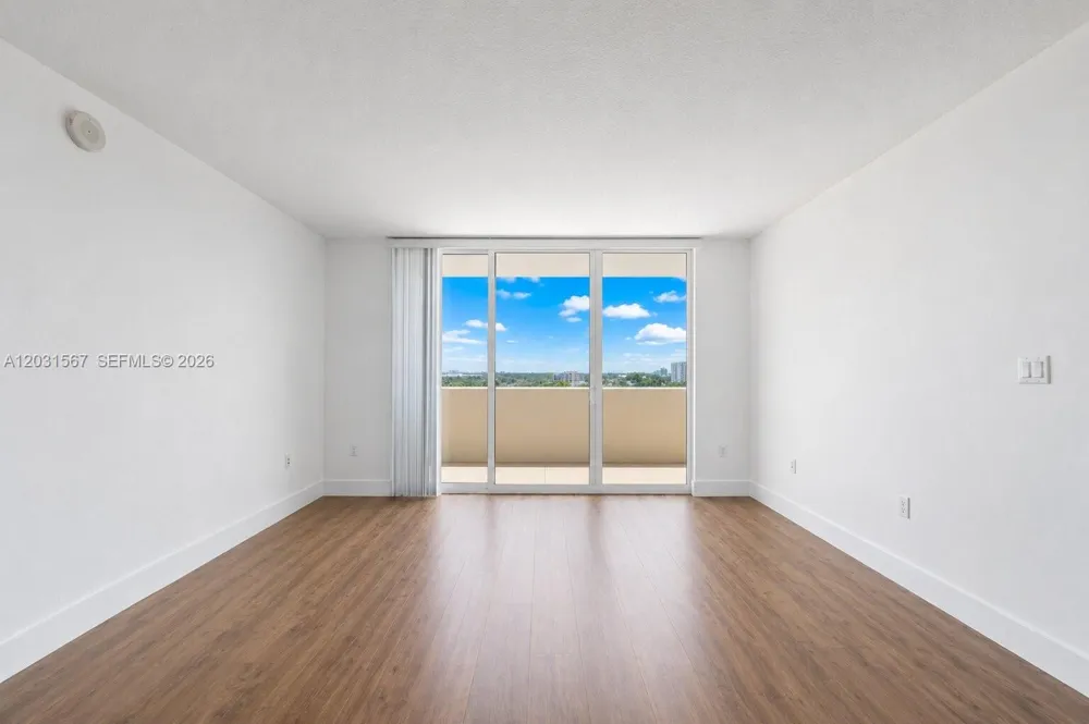 3232 SW 22nd Ter #802 Miami, FL 33145