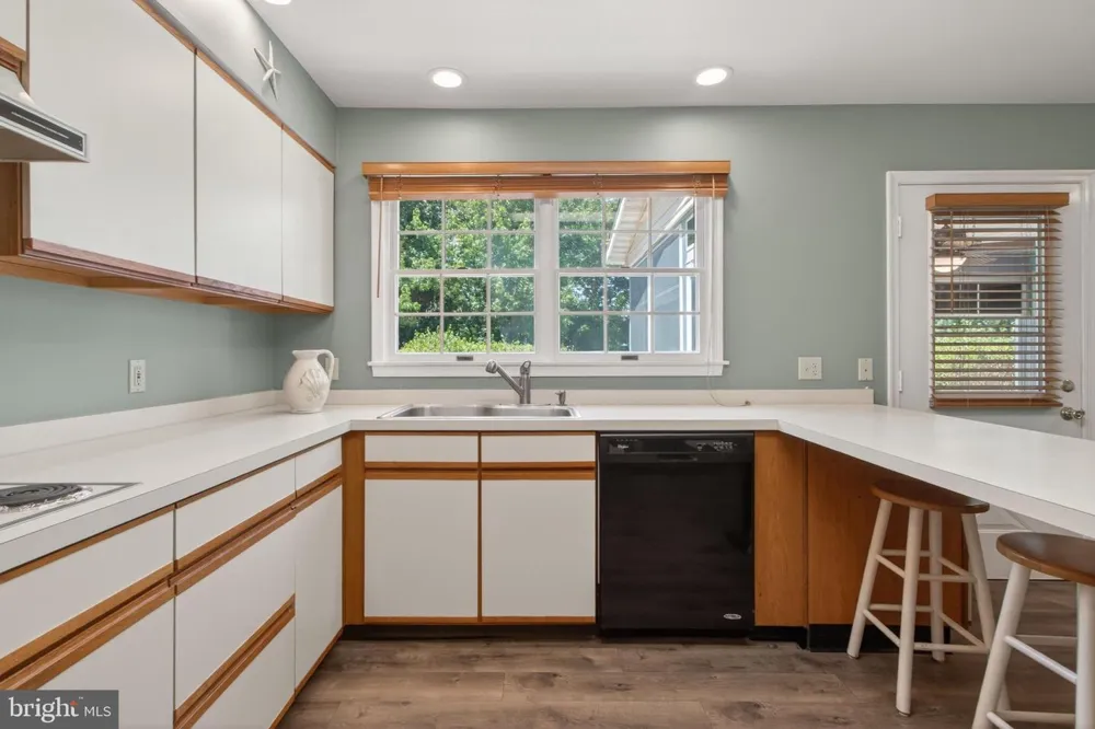 118 S ORLANDO AVENUE Ocean View, DE 19970
