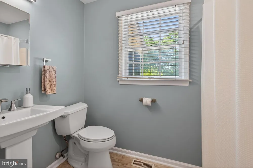 118 S ORLANDO AVENUE Ocean View, DE 19970