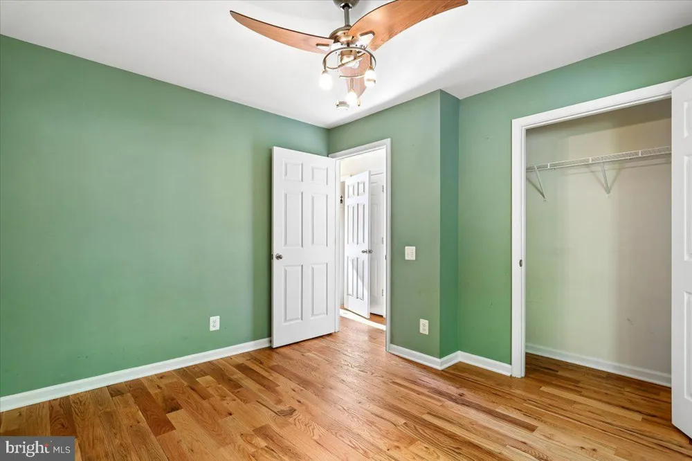 250 LAFAYETTE LANE Paris, VA 20130
