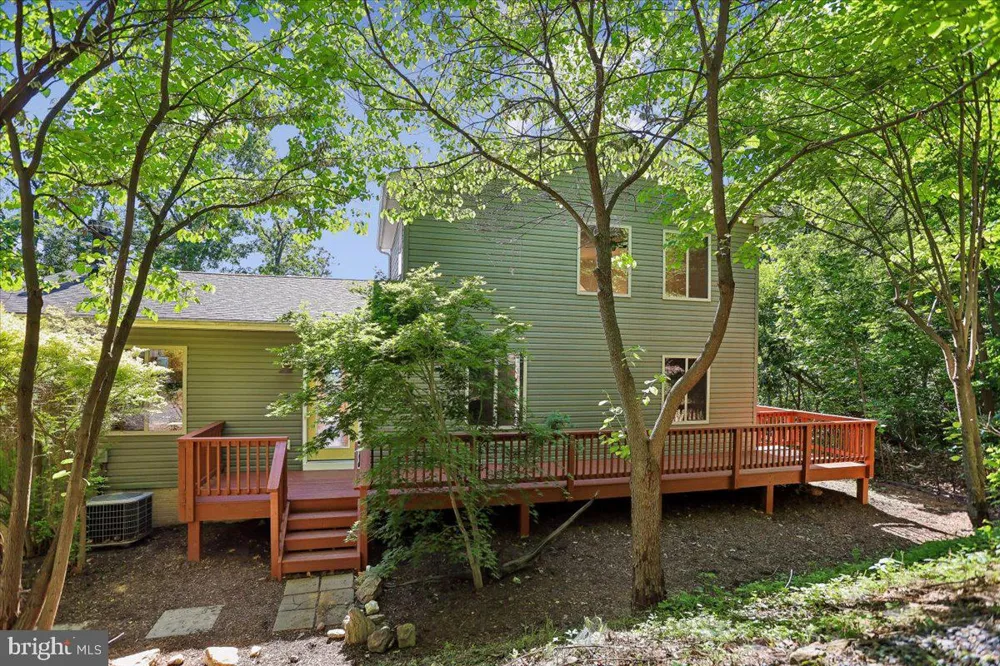 250 LAFAYETTE LANE Paris, VA 20130