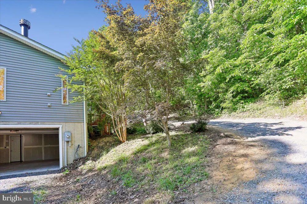 250 LAFAYETTE LANE Paris, VA 20130