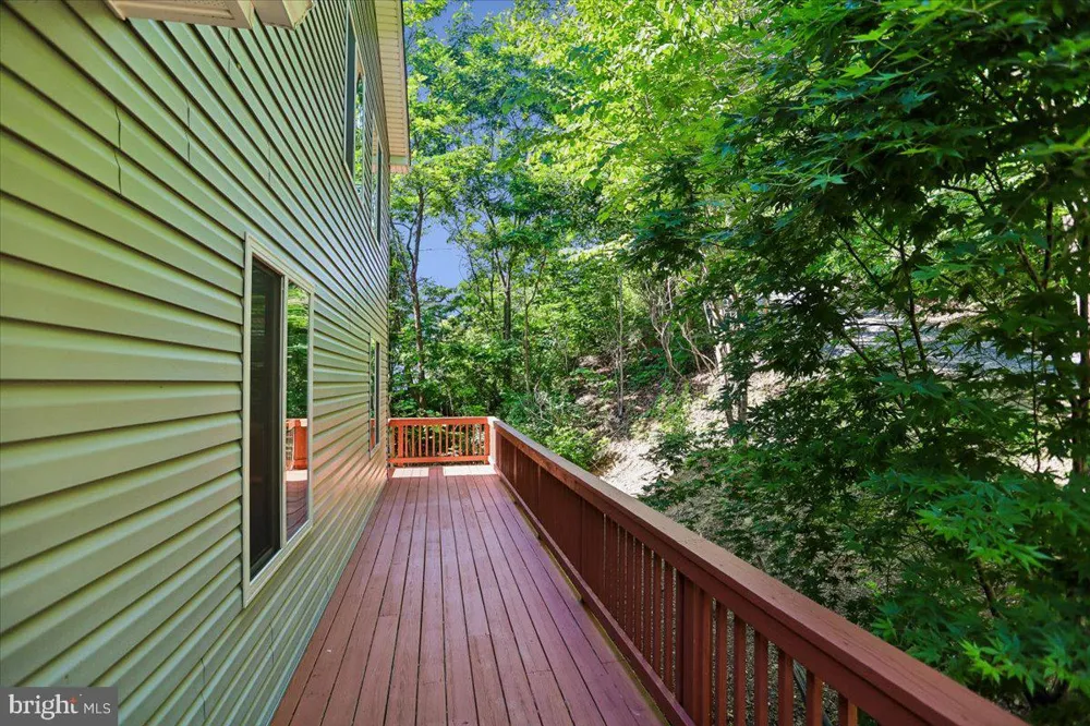 250 LAFAYETTE LANE Paris, VA 20130