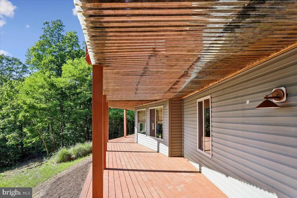 250 LAFAYETTE LANE Paris, VA 20130
