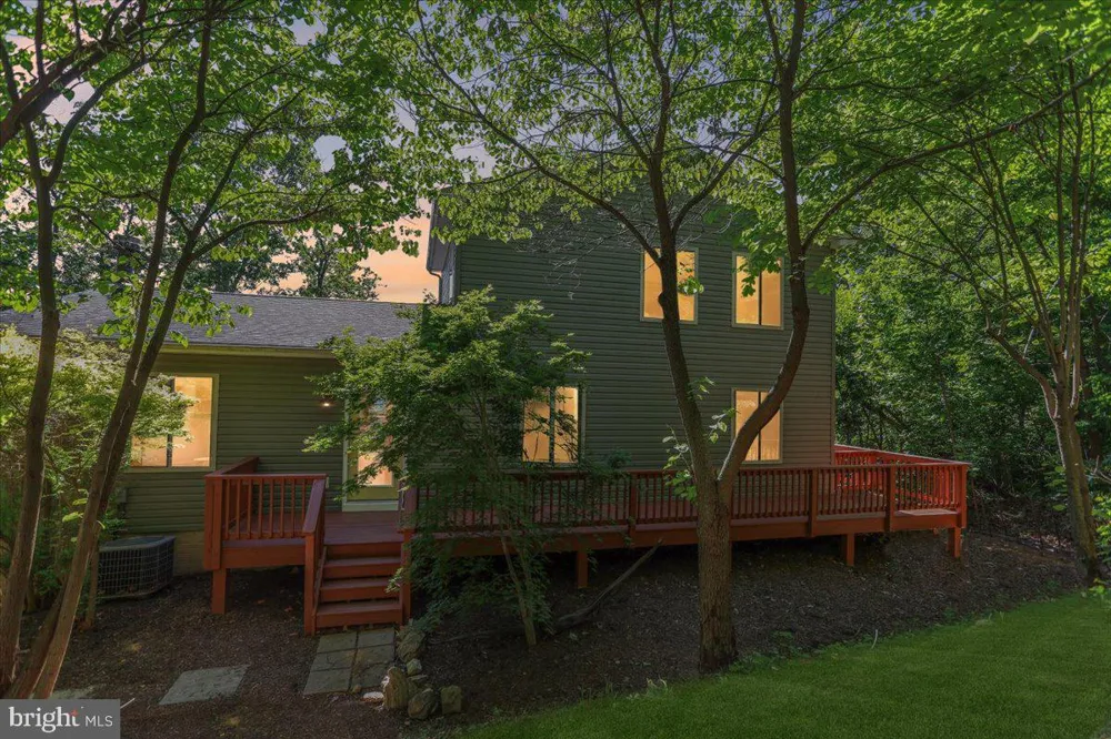250 LAFAYETTE LANE Paris, VA 20130