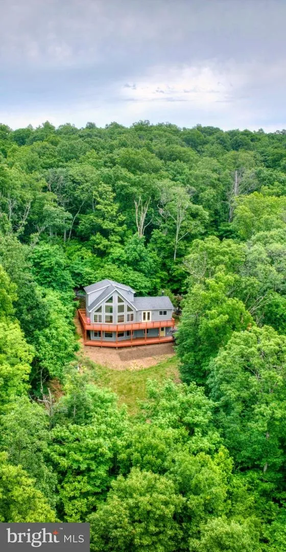 250 LAFAYETTE LANE Paris, VA 20130