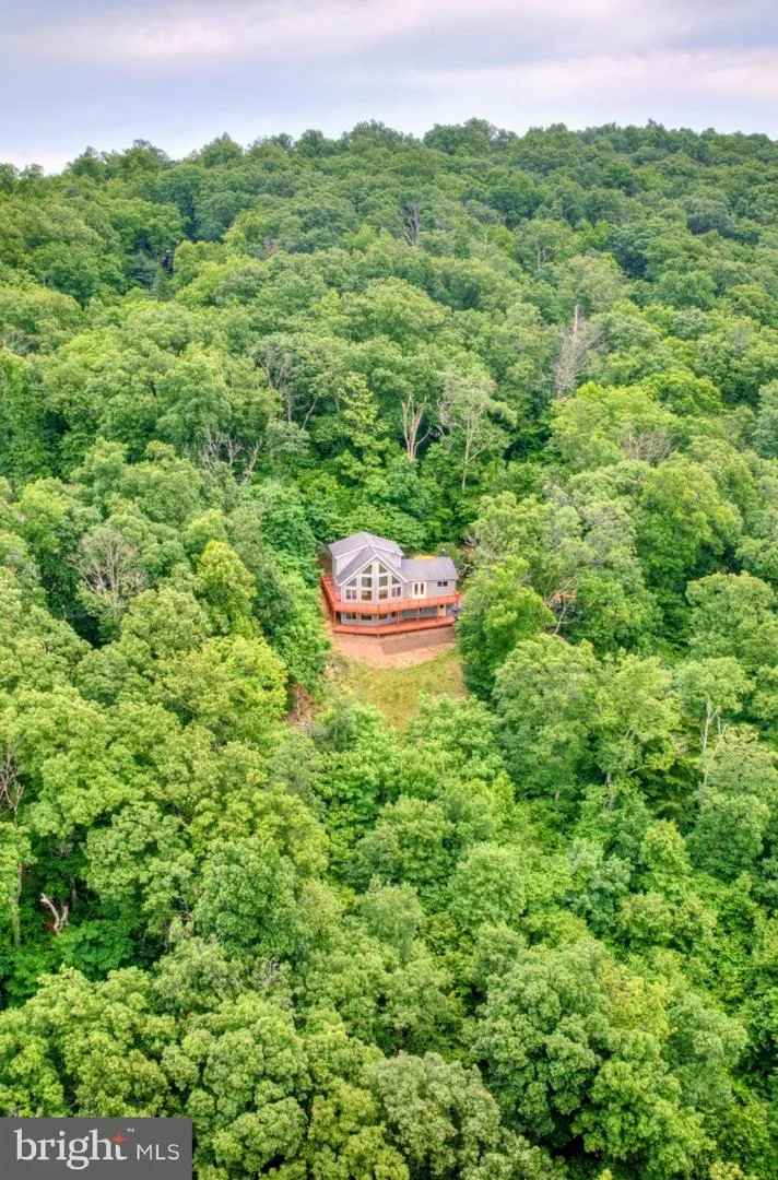 250 LAFAYETTE LANE Paris, VA 20130