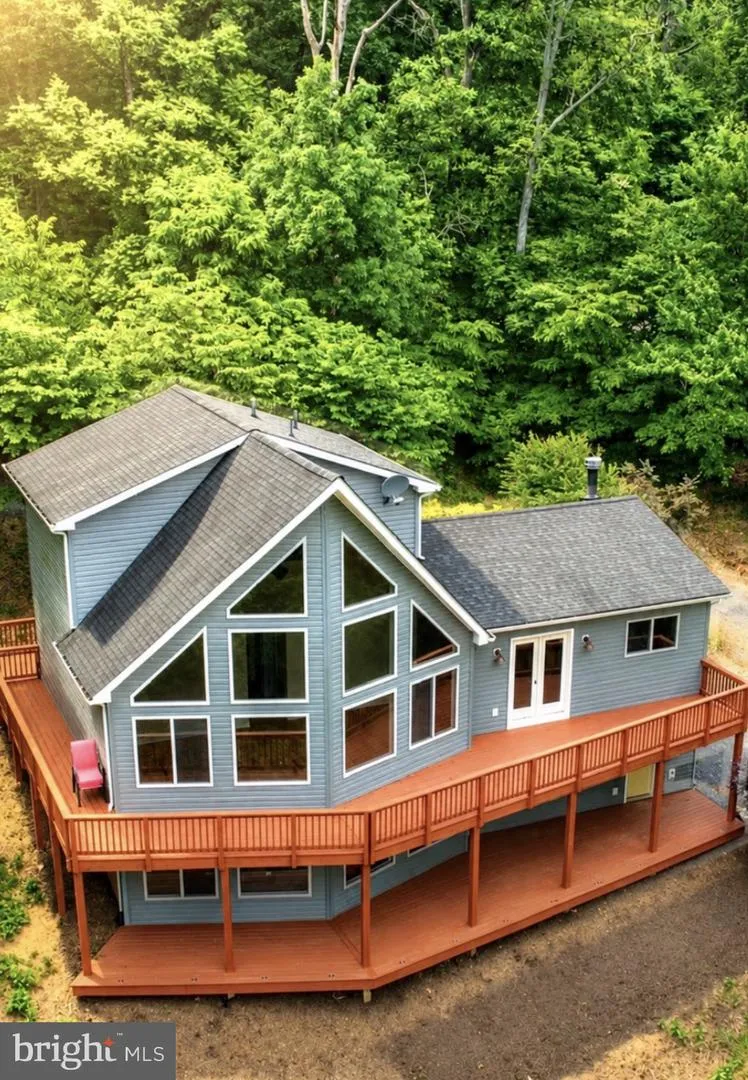 250 LAFAYETTE LANE Paris, VA 20130