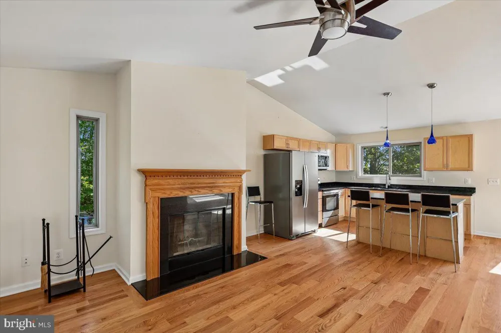 250 LAFAYETTE LANE Paris, VA 20130