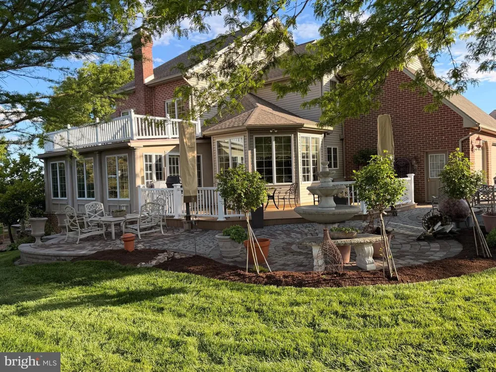 6 HIGHLAND DRIVE Palmyra, PA 17078