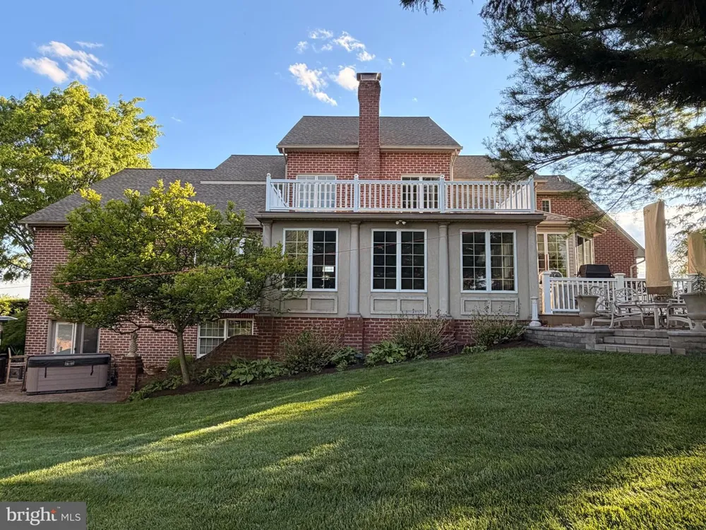 6 HIGHLAND DRIVE Palmyra, PA 17078