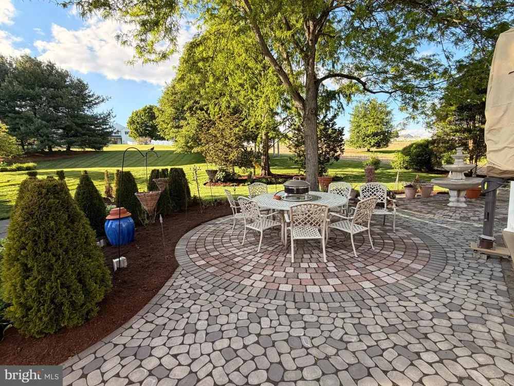 6 HIGHLAND DRIVE Palmyra, PA 17078