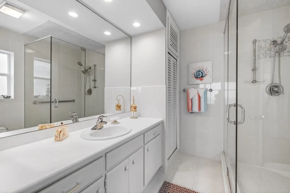 2701 S Ocean Boulevard #21 Highland Beach, FL 33487