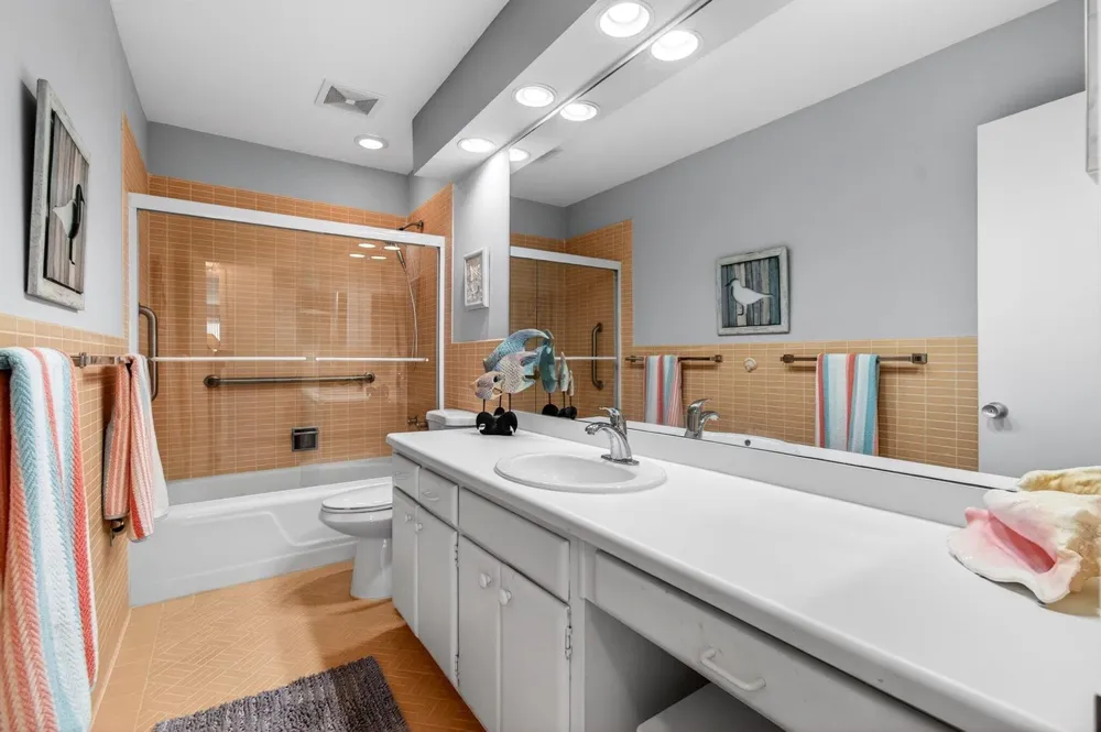 2701 S Ocean Boulevard #21 Highland Beach, FL 33487
