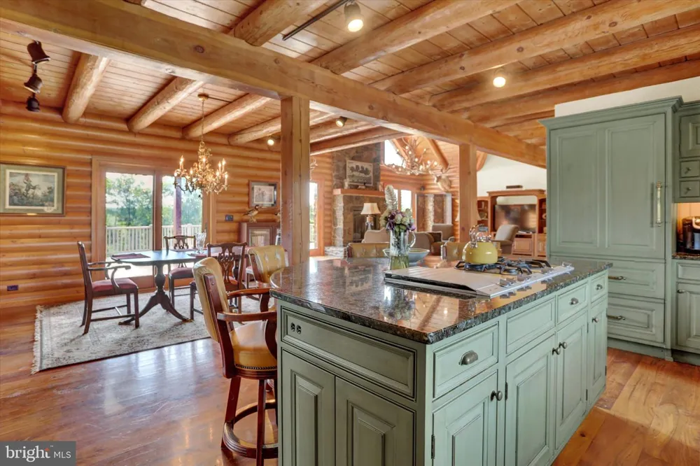 2002 TANEYTOWN ROAD Gettysburg, PA 17325