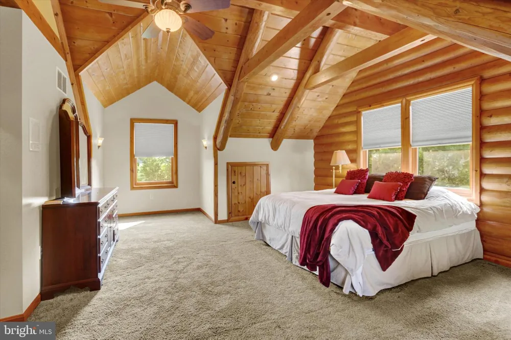2002 TANEYTOWN ROAD Gettysburg, PA 17325