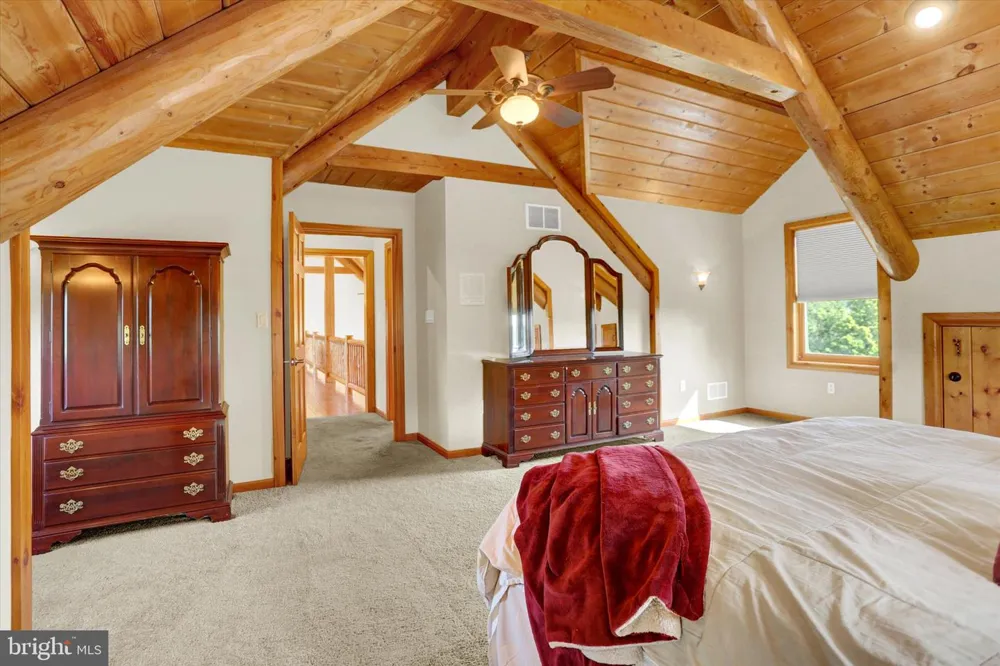 2002 TANEYTOWN ROAD Gettysburg, PA 17325