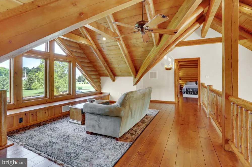 2002 TANEYTOWN ROAD Gettysburg, PA 17325