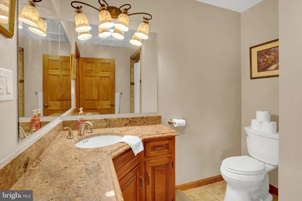 2002 TANEYTOWN ROAD Gettysburg, PA 17325