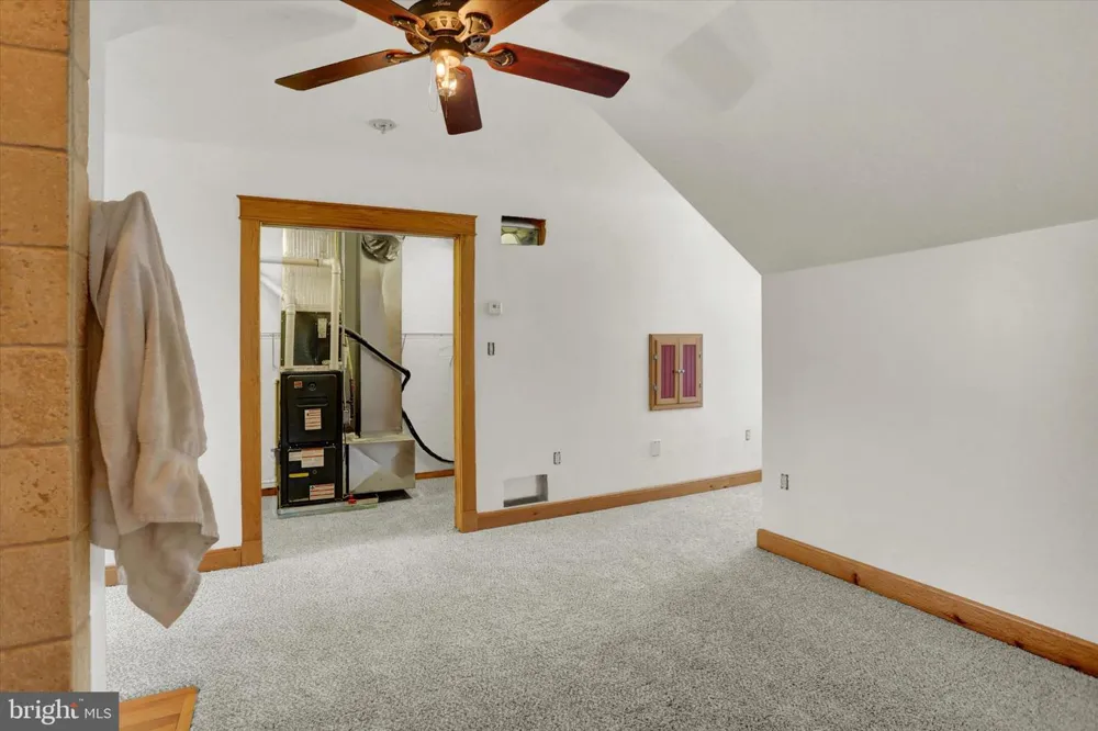 2002 TANEYTOWN ROAD Gettysburg, PA 17325
