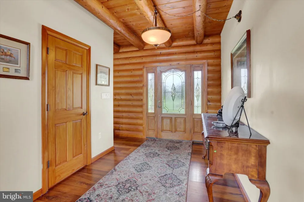 2002 TANEYTOWN ROAD Gettysburg, PA 17325