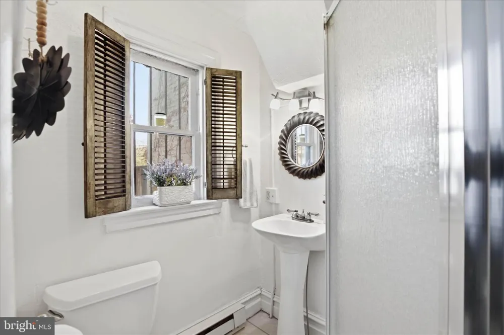 231 MULBERRY STREET Lancaster, PA 17603