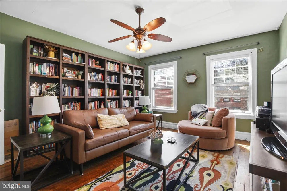 231 MULBERRY STREET Lancaster, PA 17603