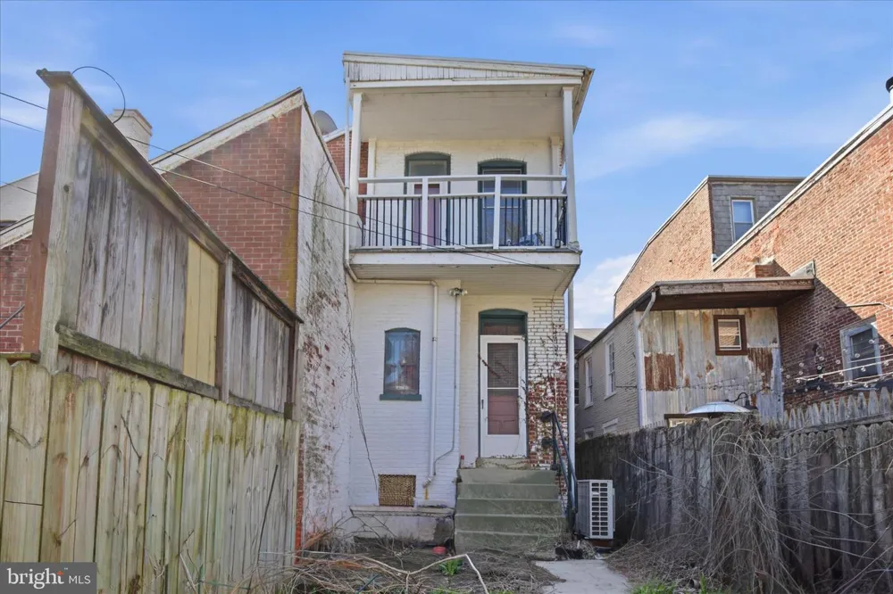 231 MULBERRY STREET Lancaster, PA 17603