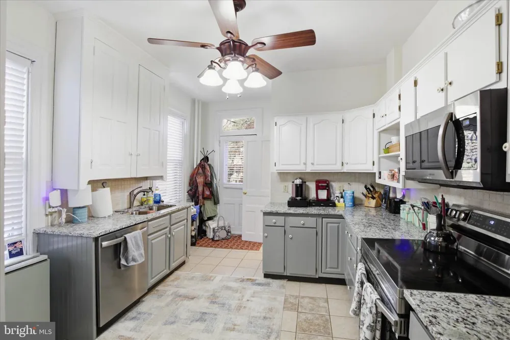 231 MULBERRY STREET Lancaster, PA 17603
