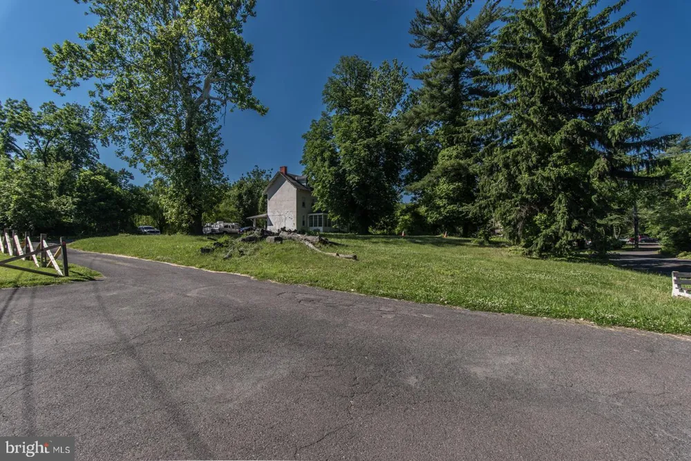169 STATE ROAD Bensalem, PA 19020