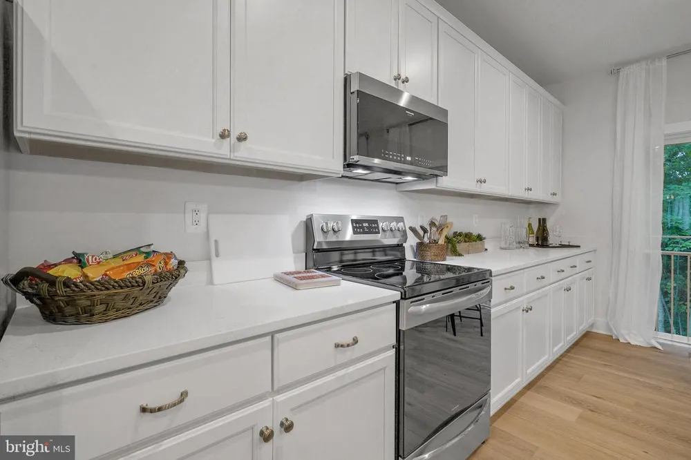 ARNOLD ROAD Glenville, PA 17329