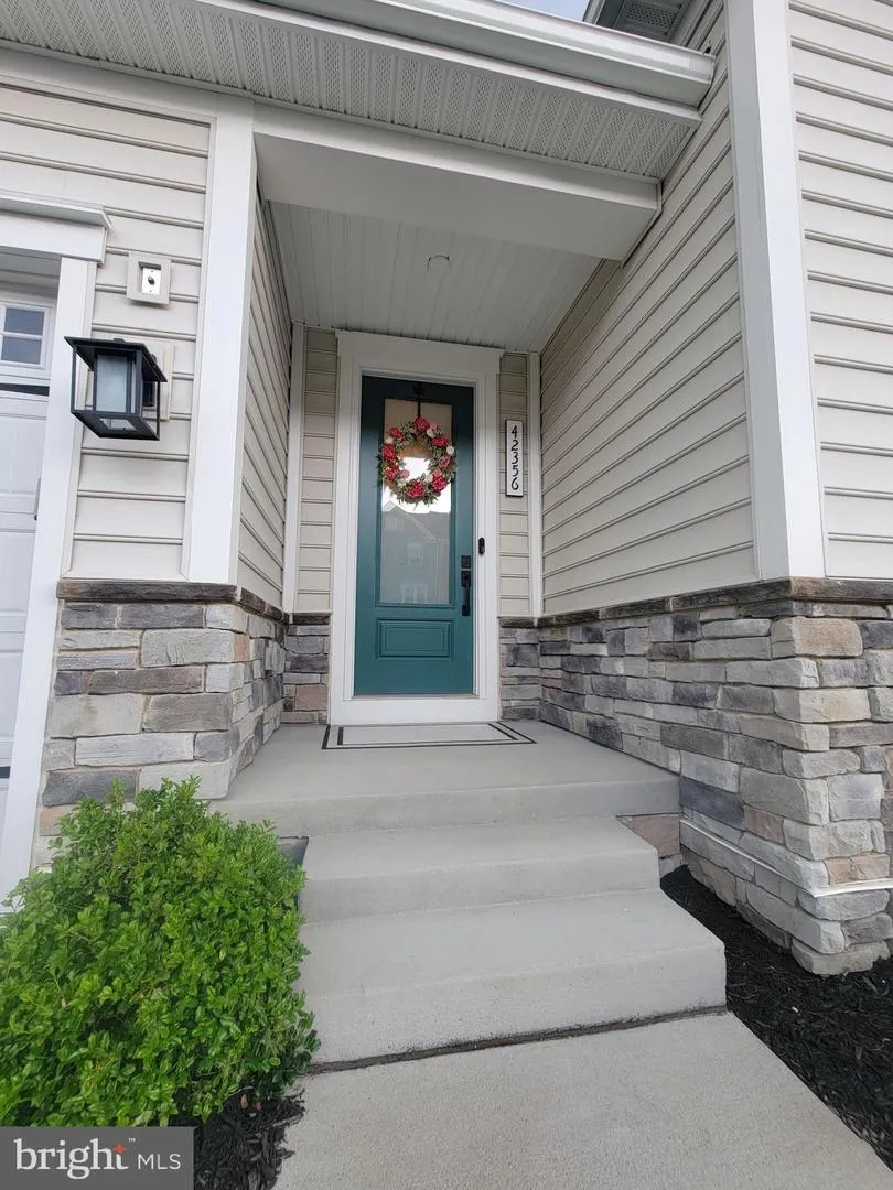42356 NATCHEZ DRIVE Leesburg, VA 20175