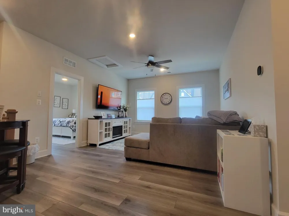 42356 NATCHEZ DRIVE Leesburg, VA 20175