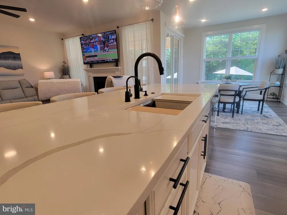 42356 NATCHEZ DRIVE Leesburg, VA 20175