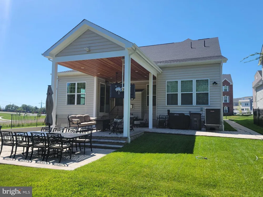 42356 NATCHEZ DRIVE Leesburg, VA 20175