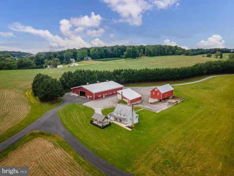 901 FREELAND ROAD
