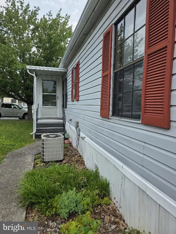 49 MEADOW RUN PLACE Harrisburg, PA 17112