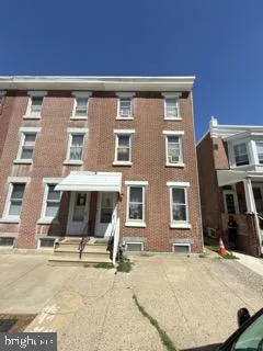 1209 LOCUST STREET